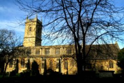 Woodstock, Oxfordshire. Parish Church of St Mary Magdalene from the Graveyard. Wallpaper