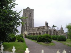 St Peter and St Paul - A magnificent 15th century church in Lavenham, Suffolk Wallpaper