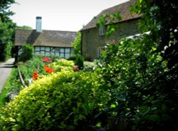 Cottages at Itchen Stoke, Hampshire Wallpaper