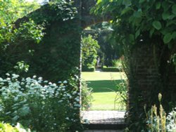 Sissinghurst Gardens, Kent Wallpaper