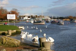 The River Stour At Christchurch, Dorset Wallpaper