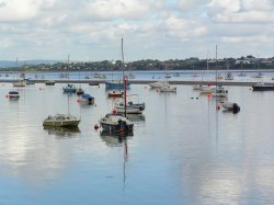 Starcross reflections, Exe estuary, Devon Wallpaper