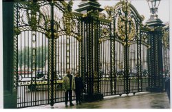 Buckingham Palace Gates, London Wallpaper