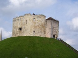 Cliffords Tower, York Wallpaper