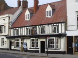 The Brave Old Oak public house, Towcester, Northamptonshire, March 2007 Wallpaper