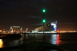 Winters Night View of Hull's Deep submarium Wallpaper