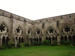 Salisbury Cathedral Courtyard, Salisbury, Wiltshire Wallpaper