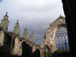 Holyrood Abbey, Edinburgh, Midlothian Wallpaper