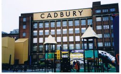 Cadbury Chocolate factory at Bournville, Birmingham, Warwicks. Wallpaper