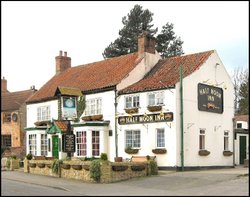The Half Moon Inn, Willingham-by-Stow, Lincolnshire Wallpaper