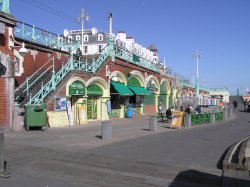 The Promenade, Brighton, Sussex (West of Palace Pier) Wallpaper