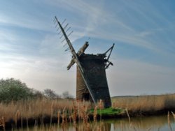 Old Windmill, Horsey, Norfolk. Wallpaper