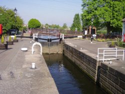 Beeston Lock, Beeston/Nottingham Canal, Beeston, Nottinghamshire. Wallpaper