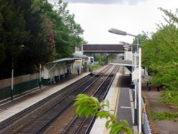 View of Beeston Railway Station & Plessey Bridge, Beeston, Nottinghamshire. Wallpaper