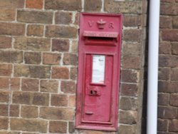 Old V.R post box. Frampton on Severn Wallpaper