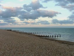 Beach evening in Bognor Regis, West Sussex Wallpaper