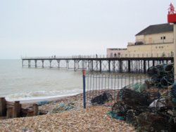 Bognor Regis Pier, West Sussex Wallpaper