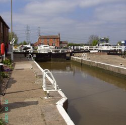 The Basin Lock, West Stockworth, Nottinghamshire Wallpaper