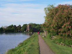 Stowe Pool. Lichfield Wallpaper