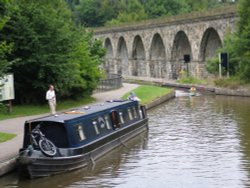 Aqueduct and Viaduct at Chirk, Wrexham Wallpaper