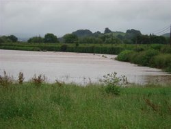 Floods at Newnham Bridge, Worcestershire Wallpaper