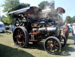 The Tiger Tractor 2003 - Driffield Steam and Vintage Rally Wallpaper