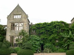 Nymans Garden, Handcross, West Sussex Wallpaper