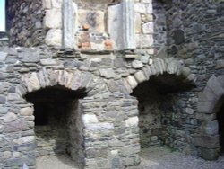 Dunstaffnage Castle (Argyll & Bute) Wallpaper