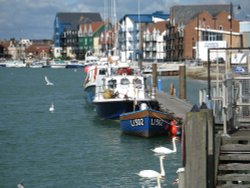 Littlehampton harbour, West Sussex Wallpaper