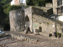 Early Morning in Clovelly, Devon Wallpaper