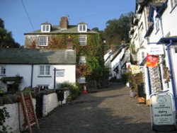 A steep climb, Clovelly, Devon Wallpaper