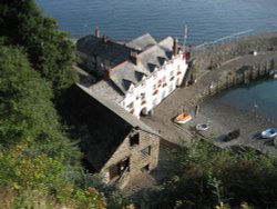 Hotel in the harbour at Clovelly in Devon Wallpaper