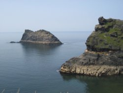 At the harbour entrance of Boscastle, Cornwall Wallpaper