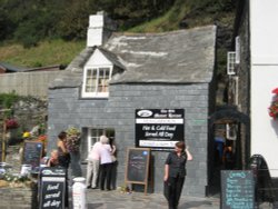 The old manor house at Boscastle, Cornwall Wallpaper