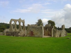 Bayham Abbey, Lamberhurst, Kent Wallpaper