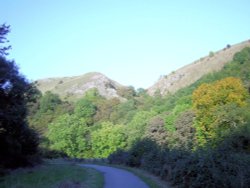 A trek back towards Wetton Mill Wallpaper