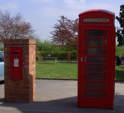 Post box and telephone box, West Stockwith, Nottinghamshire Wallpaper