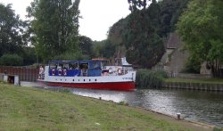 Canal, Sprotbrough, South Yorkshire Wallpaper