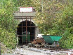 The Main Strike mine tunnel at Amberley, West Sussex Wallpaper