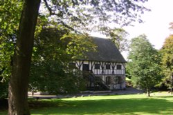 Museum Gardens, Hospitium Wallpaper