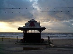 Sea-side shelter. Wallpaper