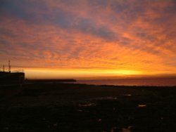 Heugh breakwater early morning Wallpaper