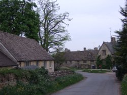 Swinbrook, Oxfordshire Wallpaper