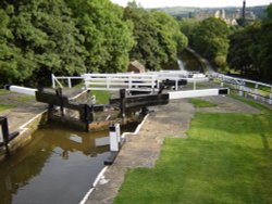 Bingley Five Locks, West Yorkshire Wallpaper