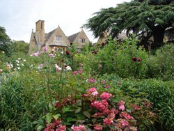 Hidcote Garden View, Hidcote Bartrim, Gloucestershire Wallpaper