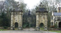 Lion Gates, Welbeck Abbey, Worksop, Nottinghamshire Wallpaper