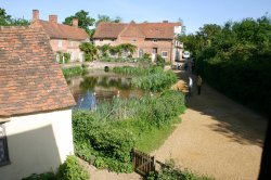 Flatford Mill, Flatford, Suffolk Wallpaper