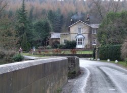 Kirkham bridge, North Yorkshire Wallpaper