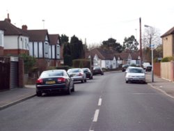 Herlwyn Avenue, Ruislip, Greater London Wallpaper