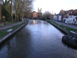 Evening on the canal at Newbury, Berkshire Wallpaper